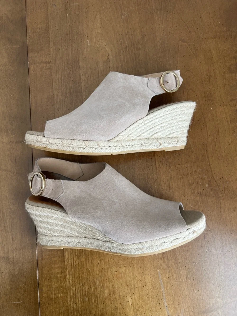 Kanna Beige‎ suede Espadrilles Sandals Size 9.5 (40)